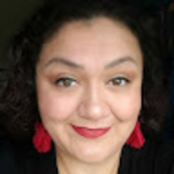 Meet your Posher, Jen - Picture 1 of 1